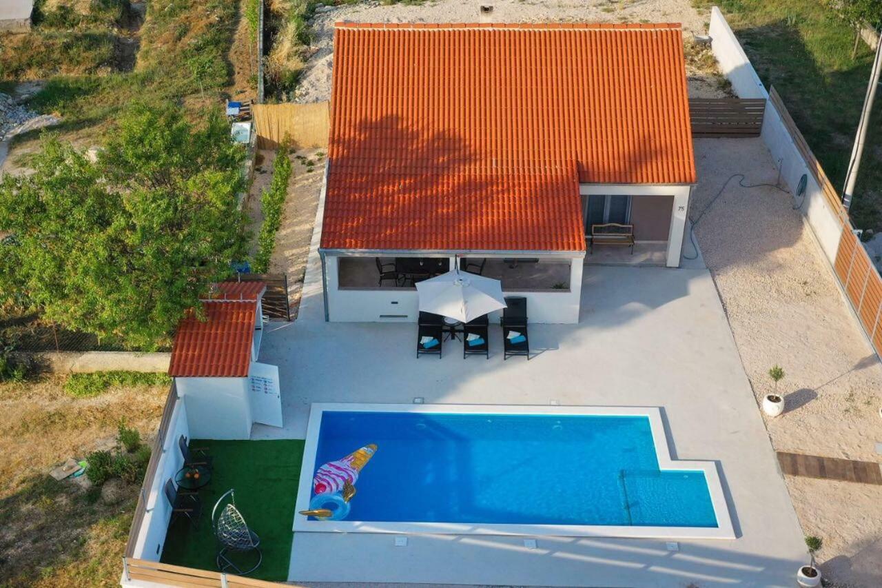 Holiday House Mia Murvica  エクステリア 写真